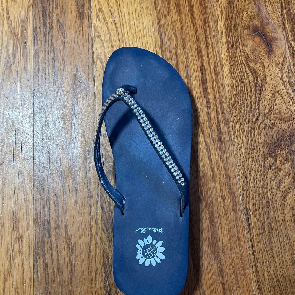 Yellow Box Flip flops